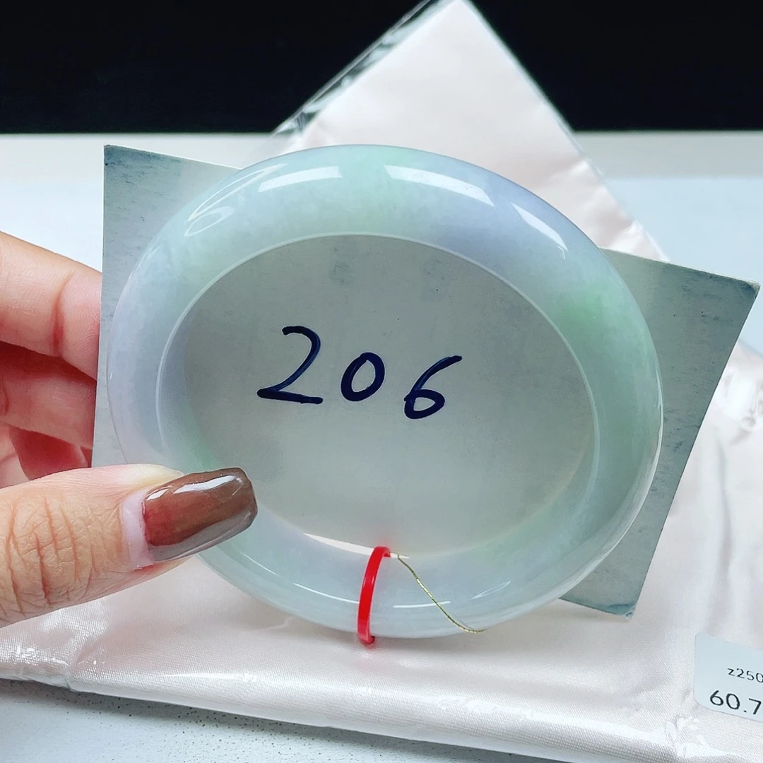 翡翠未镶嵌手镯 正圈60+