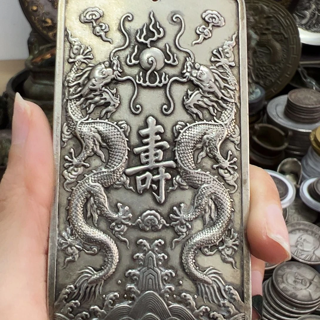 金属复古风格摆件