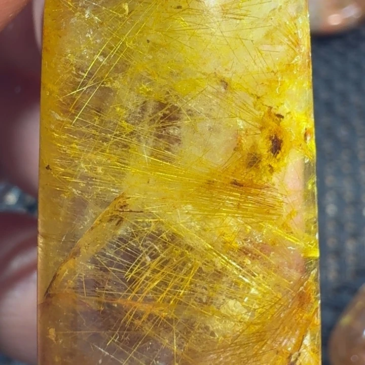 未镶嵌颈饰水晶锋****类