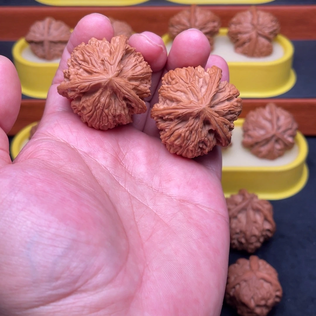 手串/手链核桃玉龙粗筋三棱42