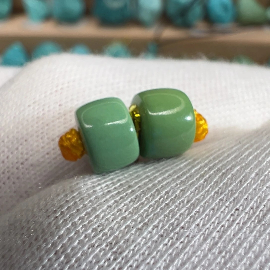 绿松石配饰未镶嵌