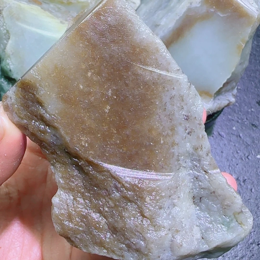 和田玉未镶嵌珠宝半成品