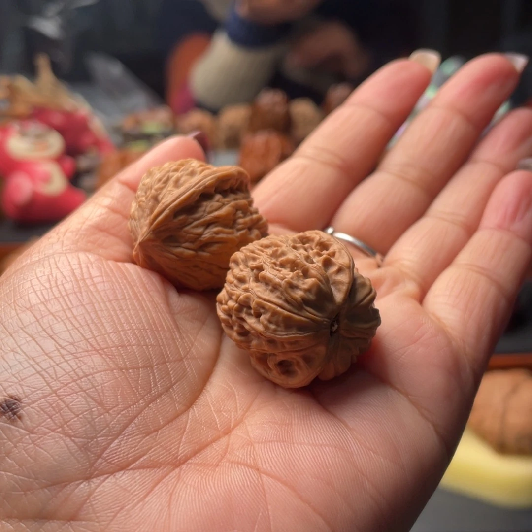【闪购商品】文玩核桃把件云**技米勒佛