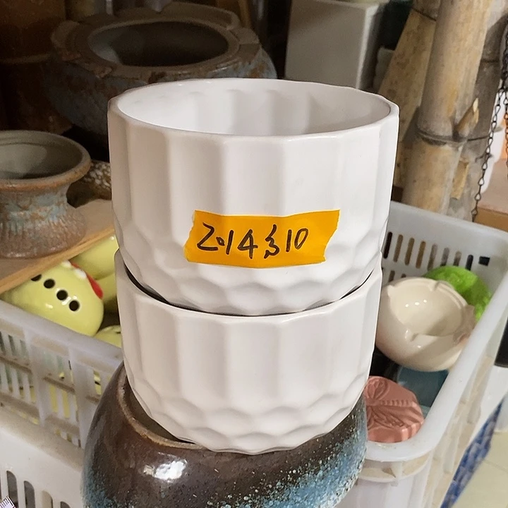 摆件陶盆有孔 瑕疵介意勿拍