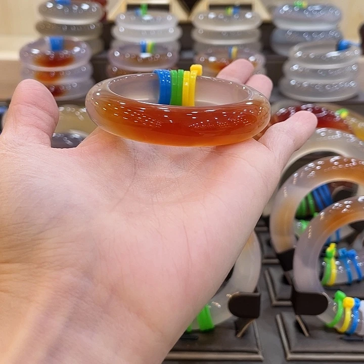 玛瑙/玉髓未镶嵌手镯32