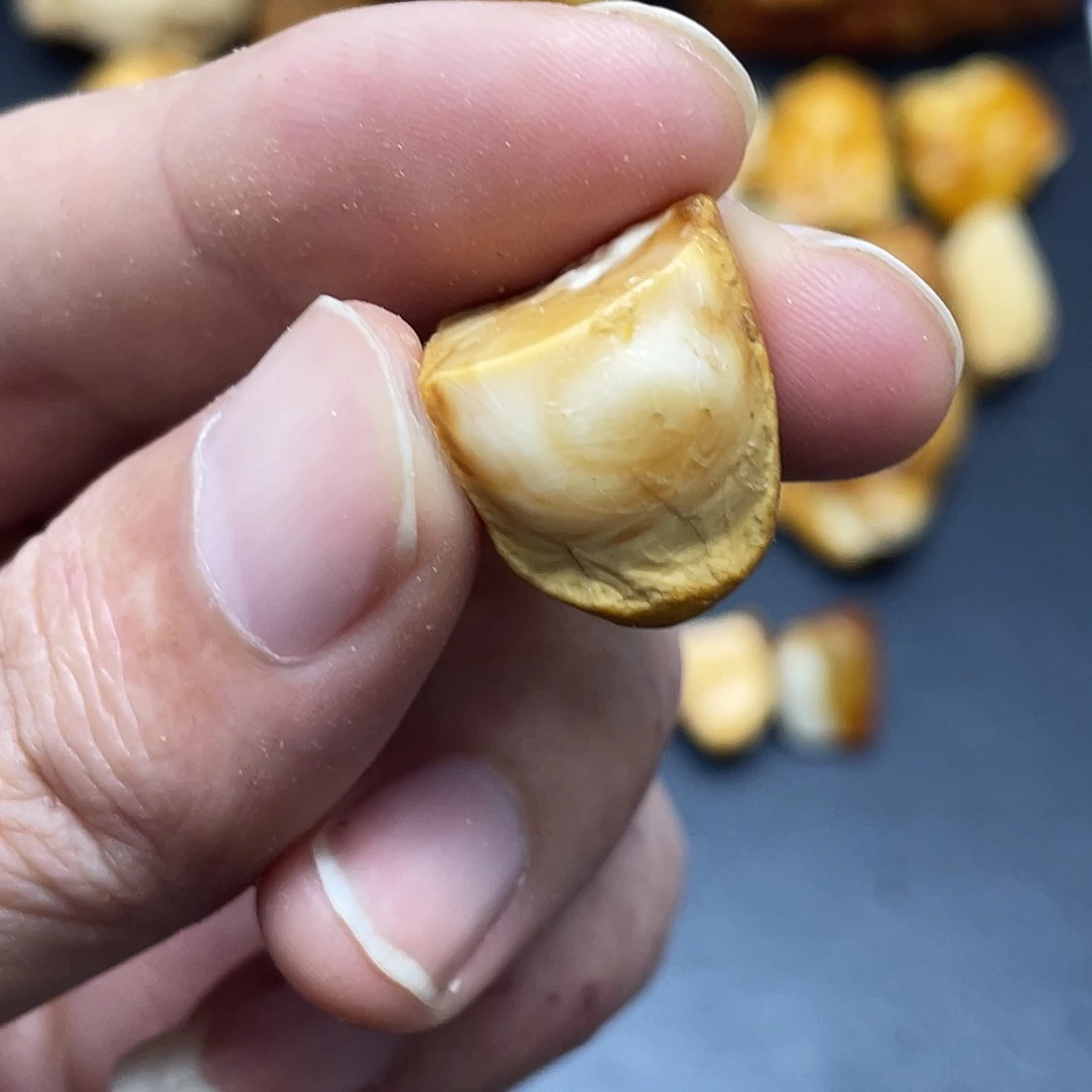 未镶嵌定制琥珀定制