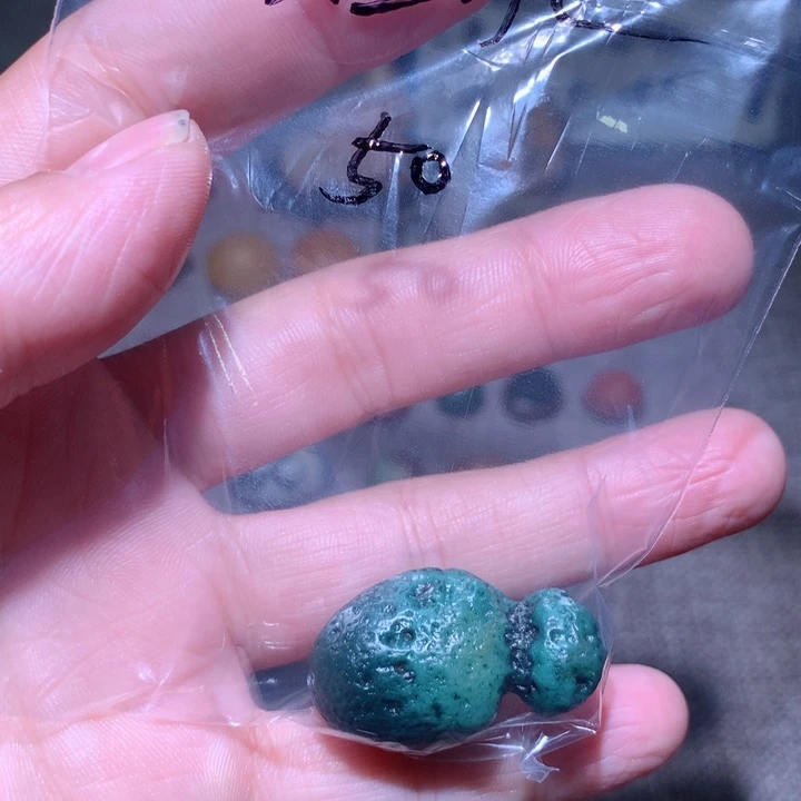 有机玻璃戈壁石的结构