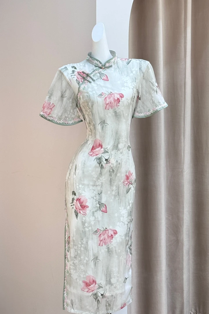 旗袍新中式改良淑女2025年新款连衣裙气质优雅小个子年轻日常少女