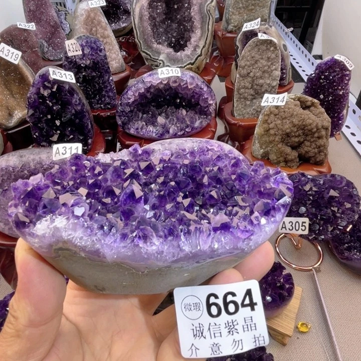 未镶嵌大型摆件（非配饰）水晶