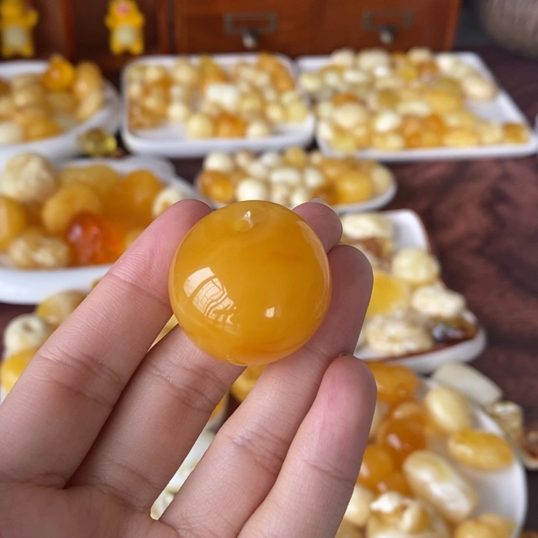 未镶嵌颈饰琥珀焦皮公主扣