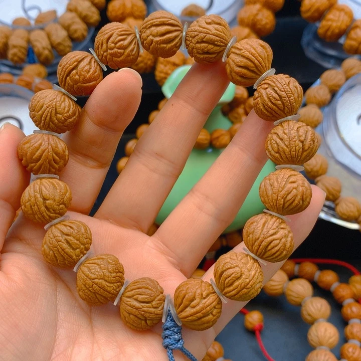 桃核吊坠满天星妮妮