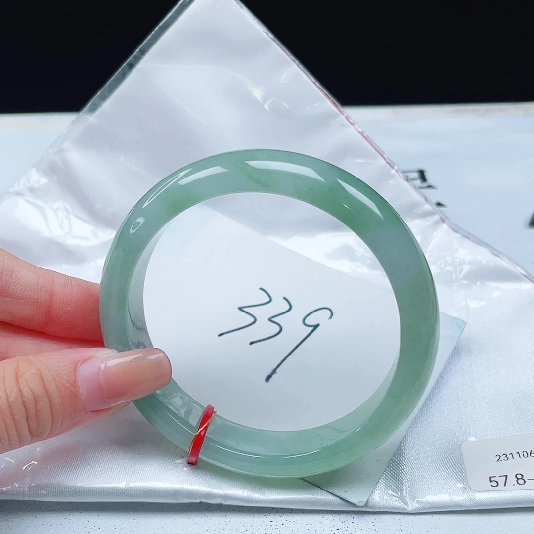 翡翠未镶嵌手镯57+正圈