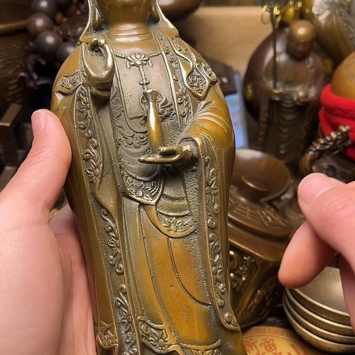精美铜器批发档口