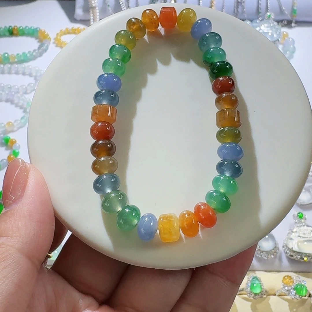 翡翠颈饰未镶嵌裸石