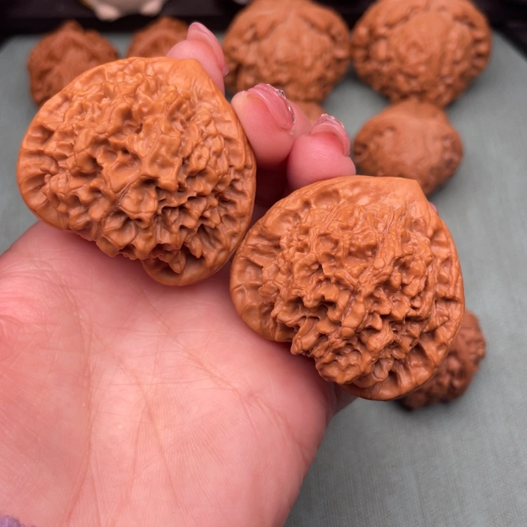 文玩核桃把件全品麒麟纹大官帽46