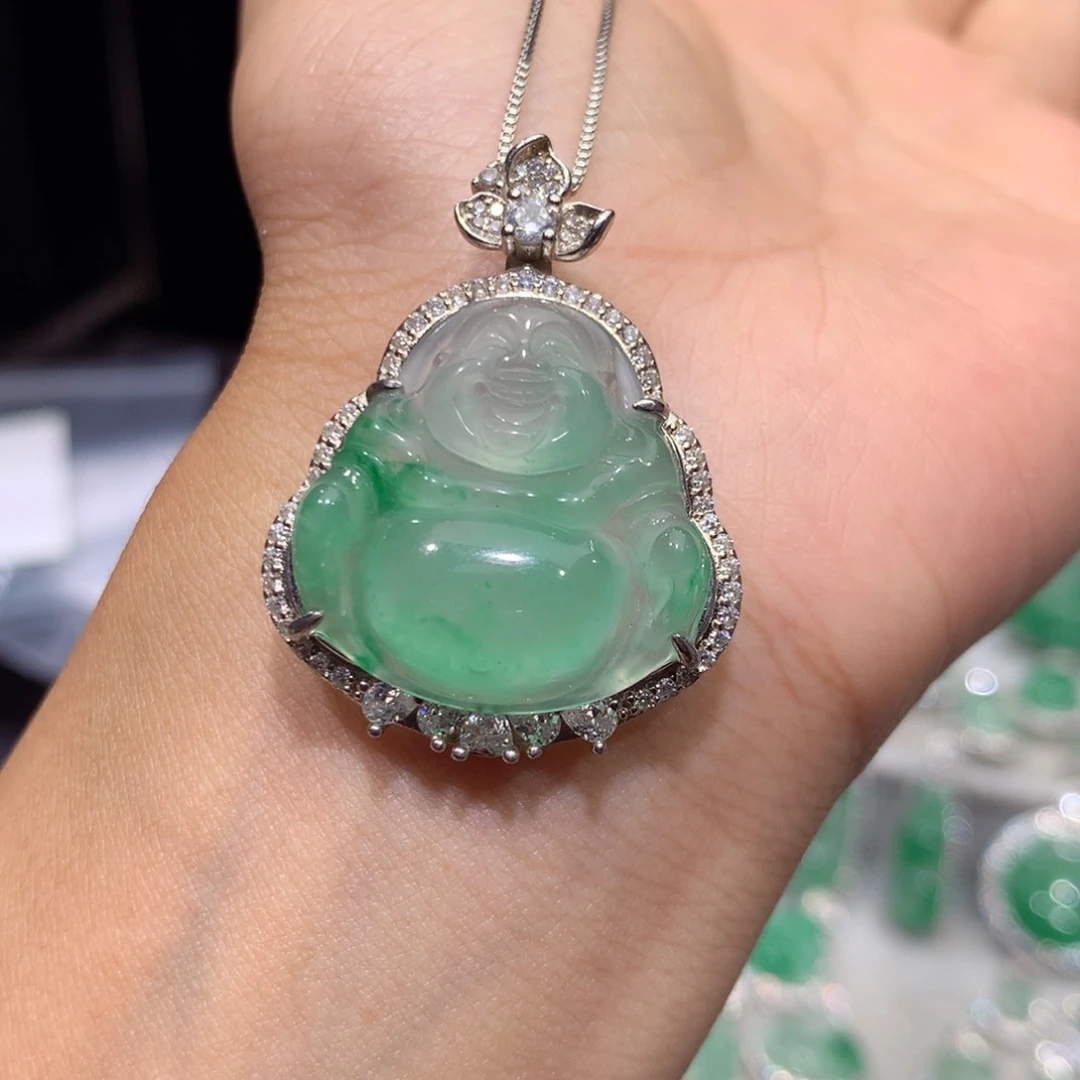 颈饰银S925镶嵌石英质玉（非洲翠）
