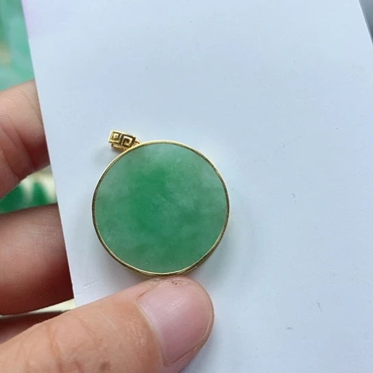 翡翠18K金镶嵌吊坠(不含链)