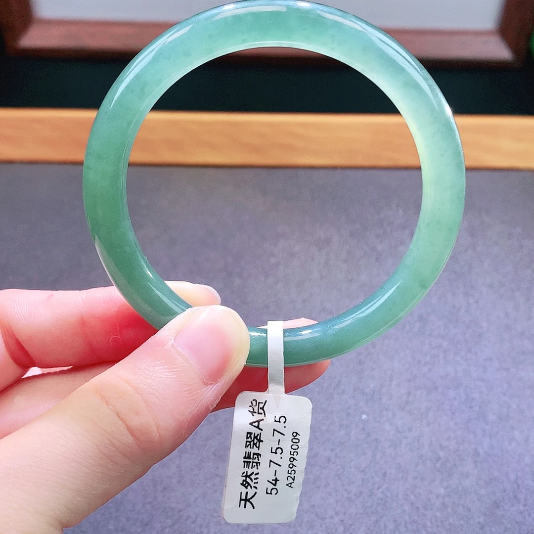 未镶嵌手镯翡翠天然翡翠
