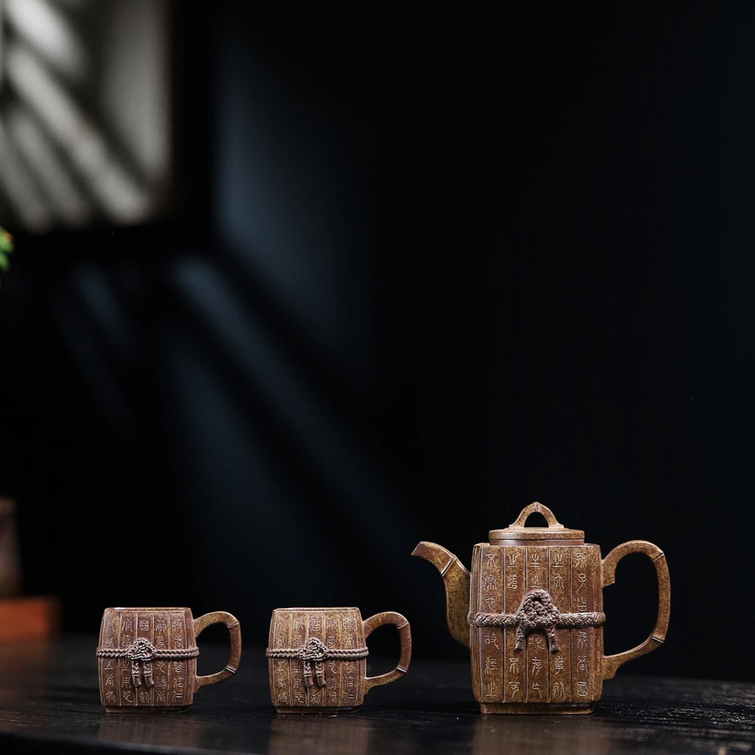 《竹简壶》 作者：毛阿明 紫砂技艺传承人 250cc