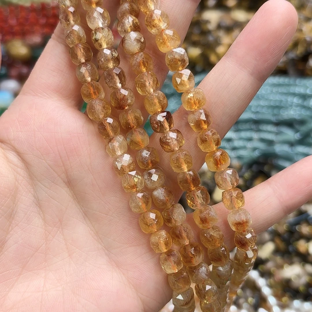 玛瑙/玉髓未镶嵌珠宝半成品7×7黄塔晶方钻切一条