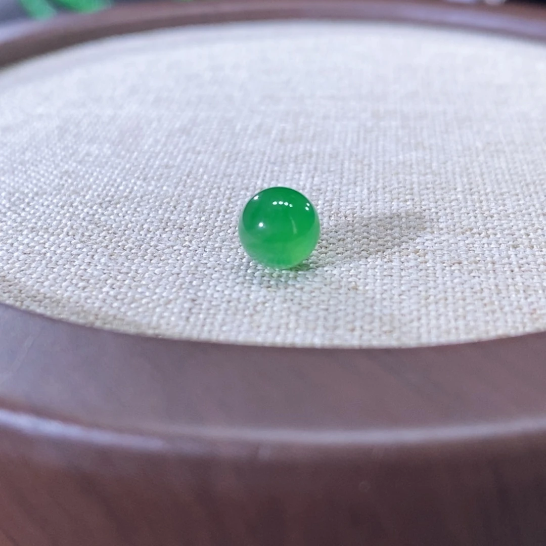翡翠未镶嵌颈饰冰绿珠珠 7+