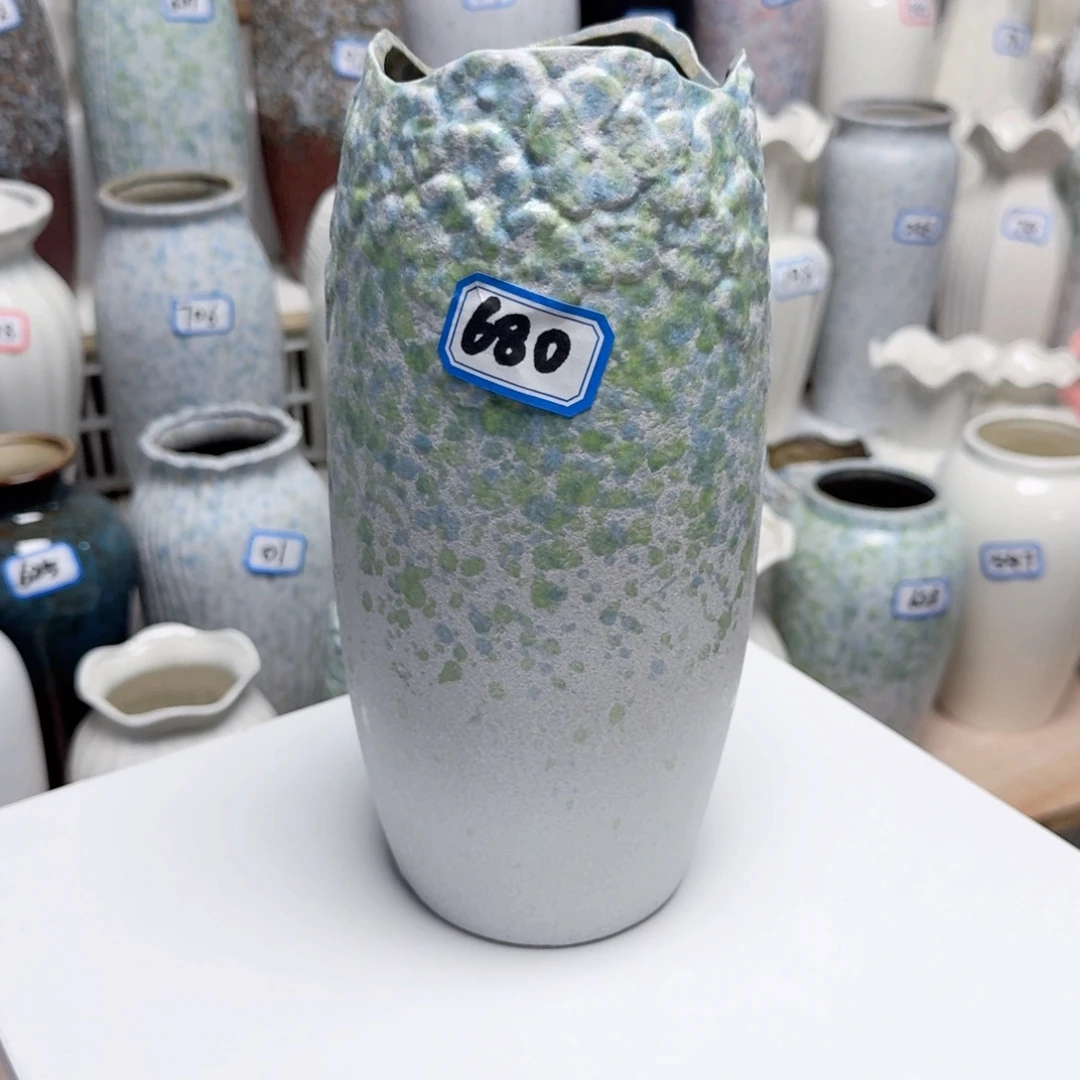 680号陶瓷高24厘米一个