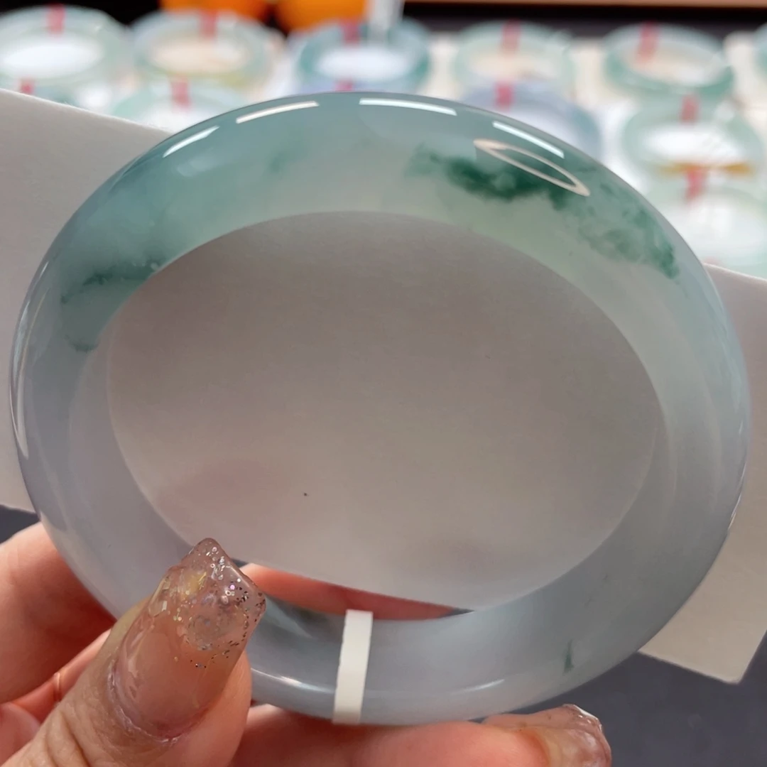 【闪购商品】翡翠手镯未镶嵌58.5白底蓝绿飘花8号