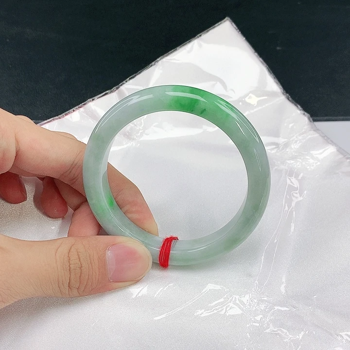 翡翠未镶嵌手镯圈56。50126