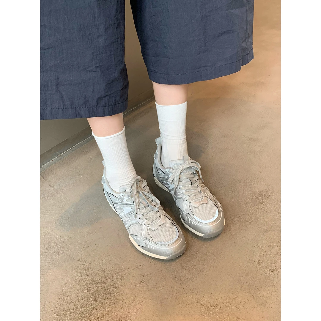 葡萄妈studiolee 增高5cm~透气网面拼接圆头系带休闲鞋女