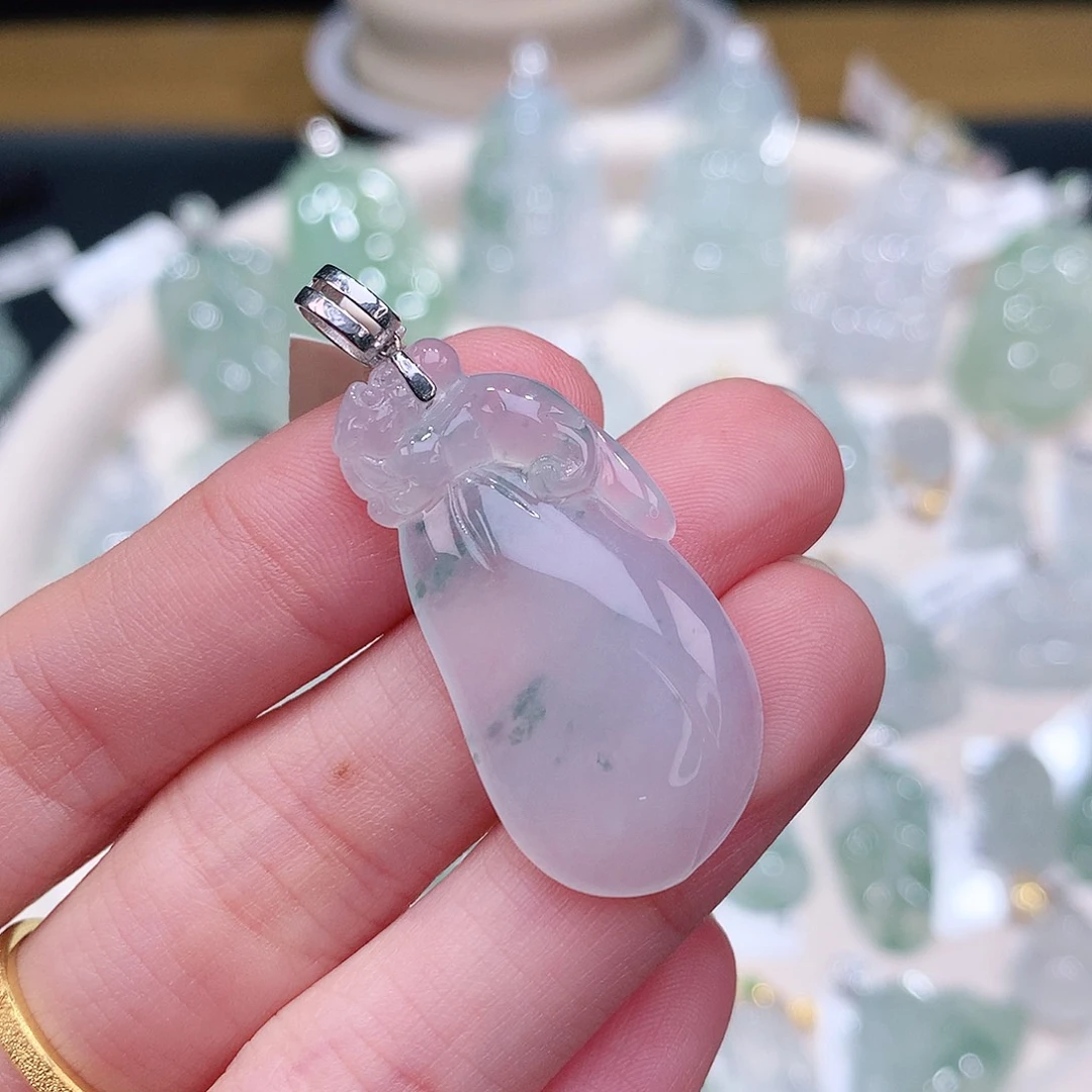 颈饰18K金镶嵌翡翠34.4-17.1-4.7