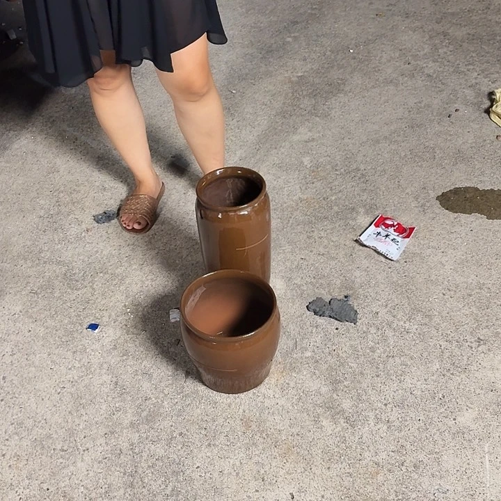 瑕疵的两个流水盆