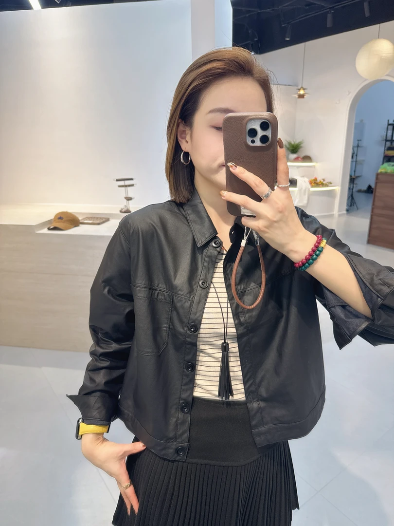 2025秋季新款显瘦翻领蛋白皮衣外套背心两件套小个子气质PU上衣