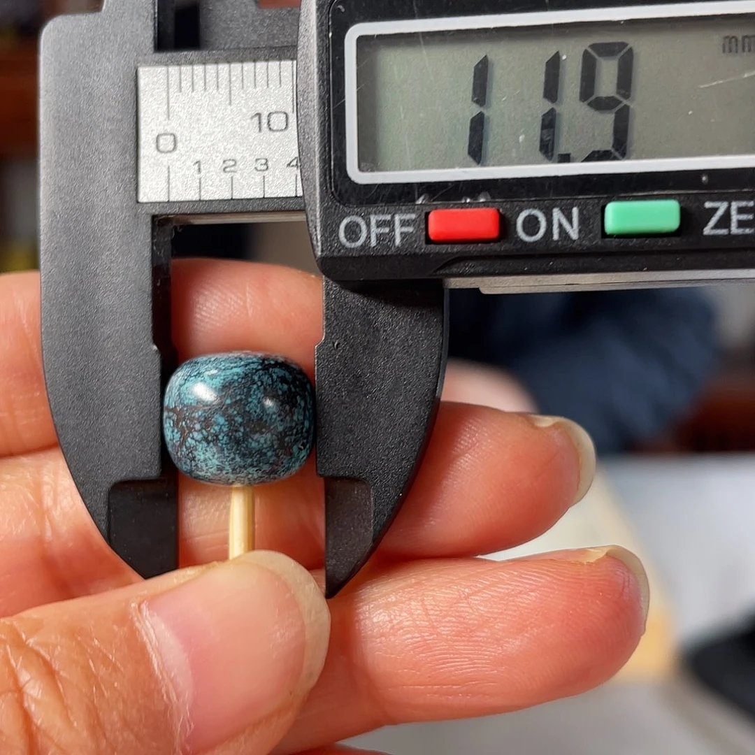 绿松石颈饰未镶嵌