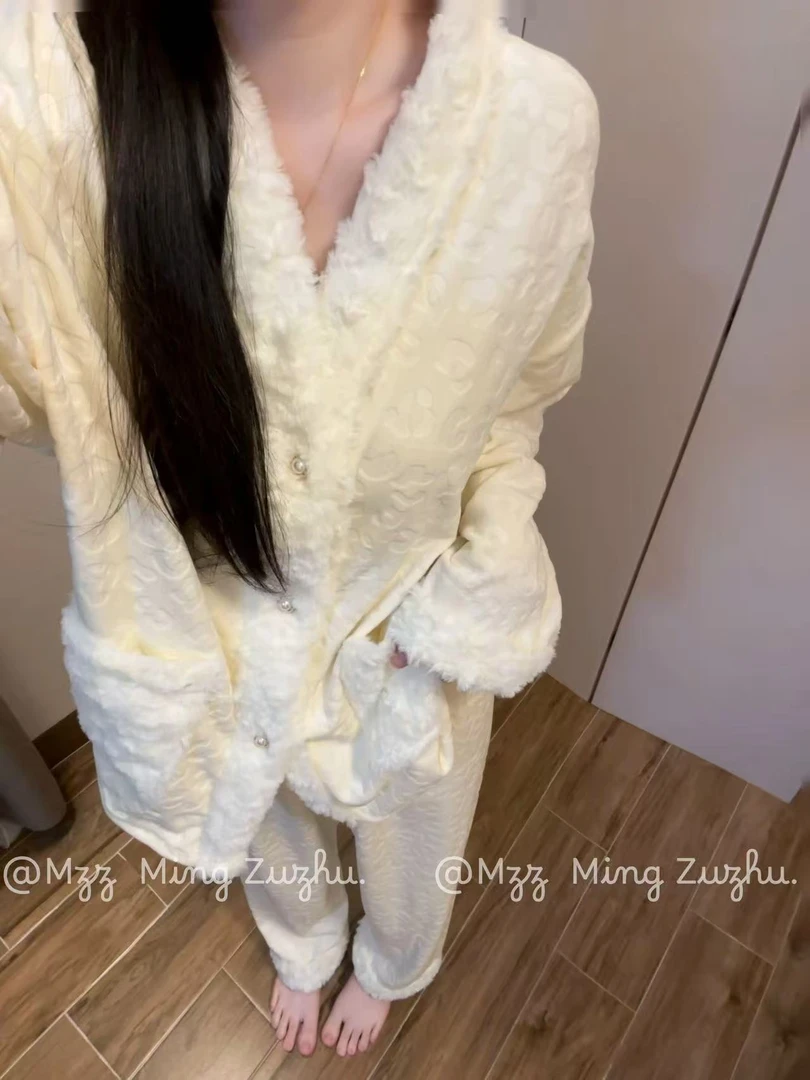 2025新款海岛绒加厚加绒睡衣女秋冬款甜美高级感可外穿家居服套装