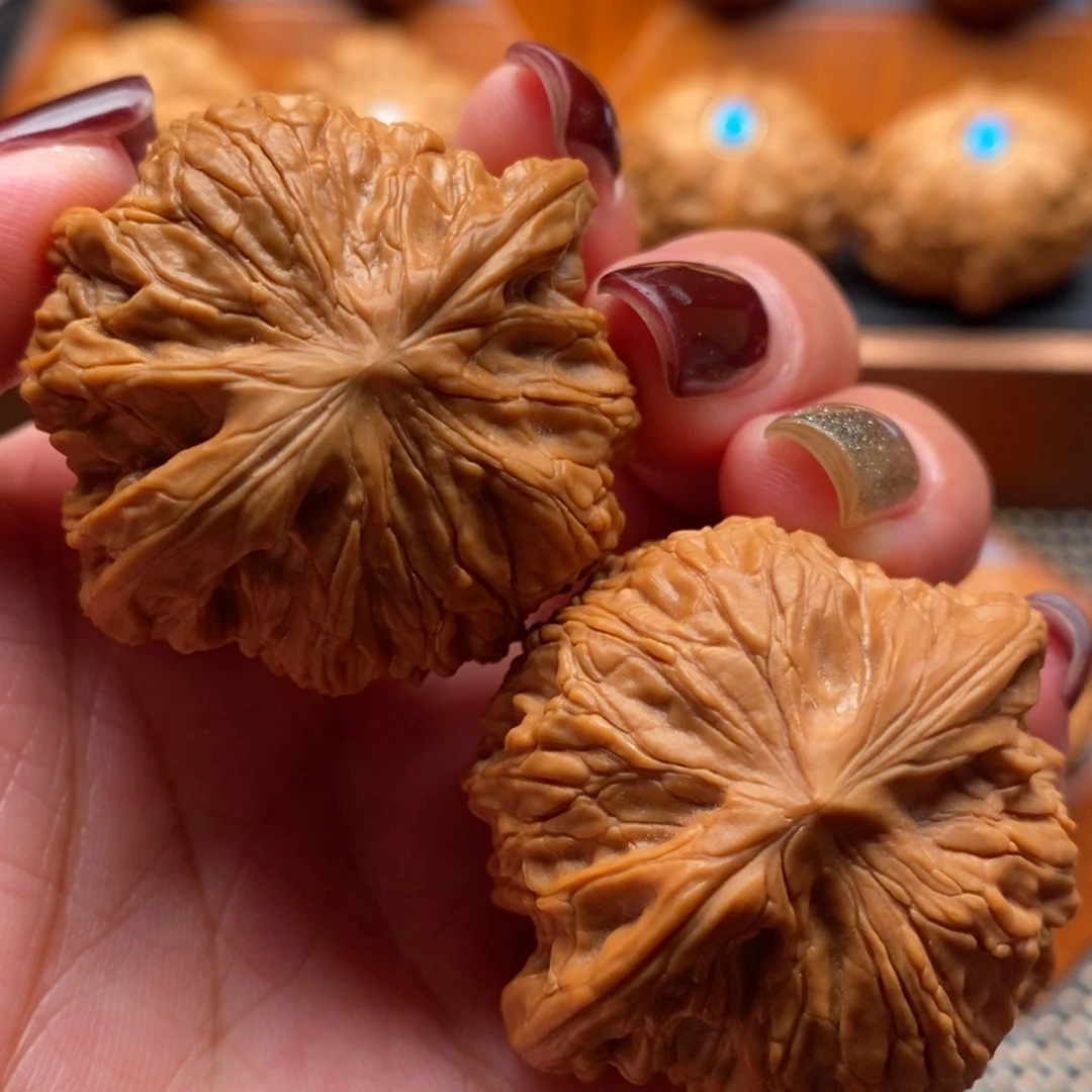 文玩核桃把件41尺寸磨盘狮子头