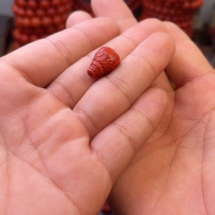 龘****未镶嵌川料瓦西精工三通南红玛瑙