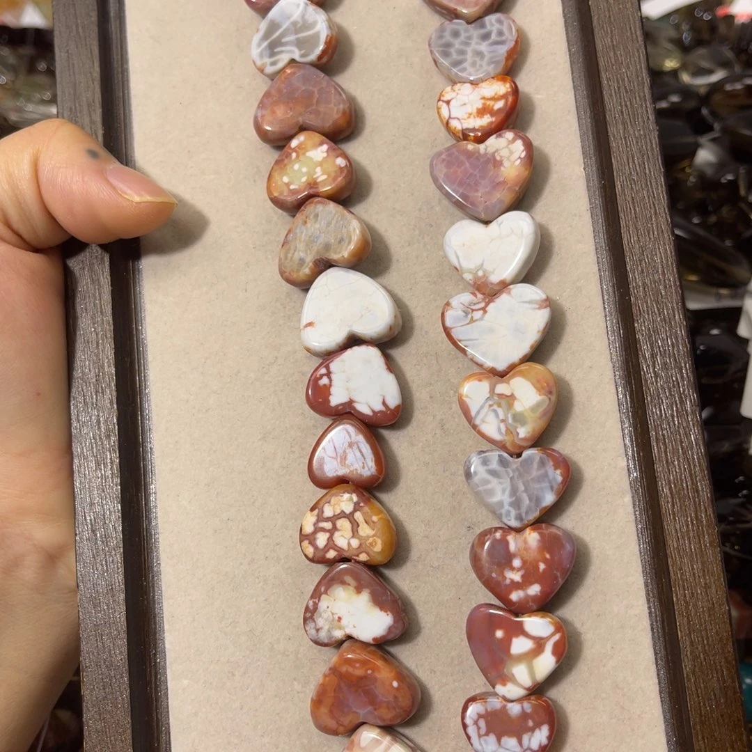 玛瑙/玉髓散珠虎皮玛瑙爱心