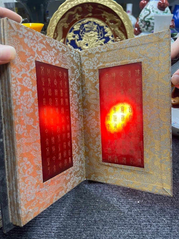 红红王子加一点经经摆件