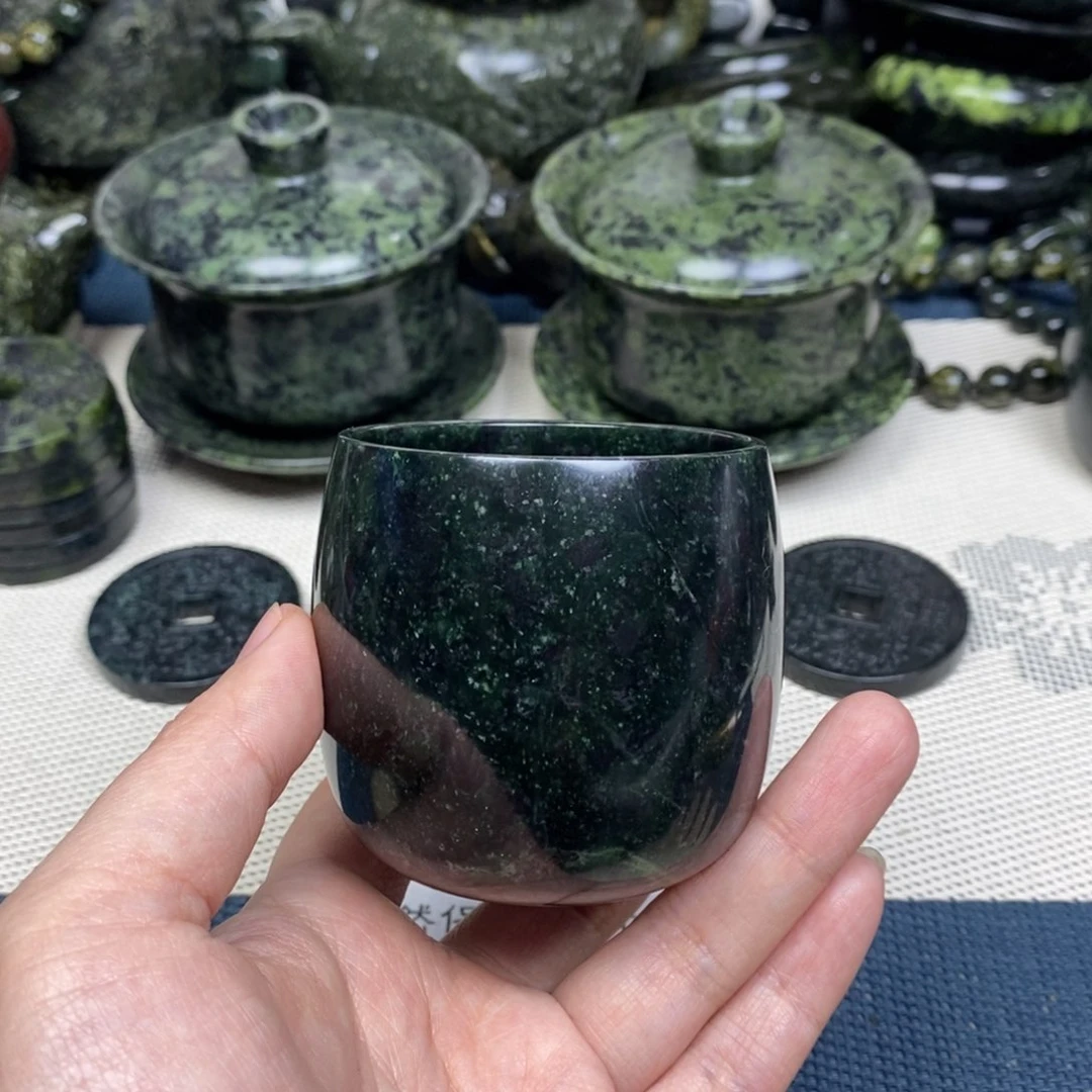 蛇纹石玉高冰主人杯未镶嵌梦*