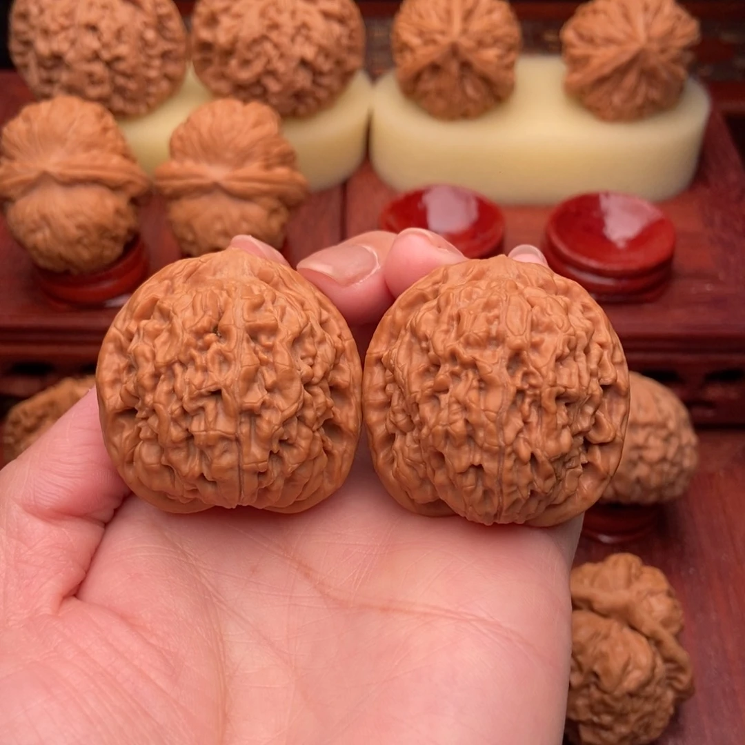 桃核把件一*哥野生大莲花39.5