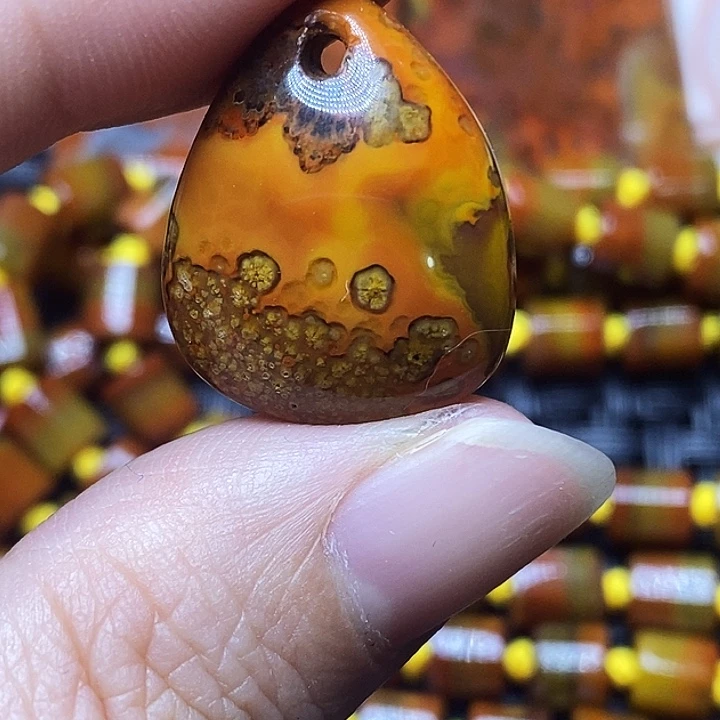 玛瑙/玉髓未镶嵌颈饰