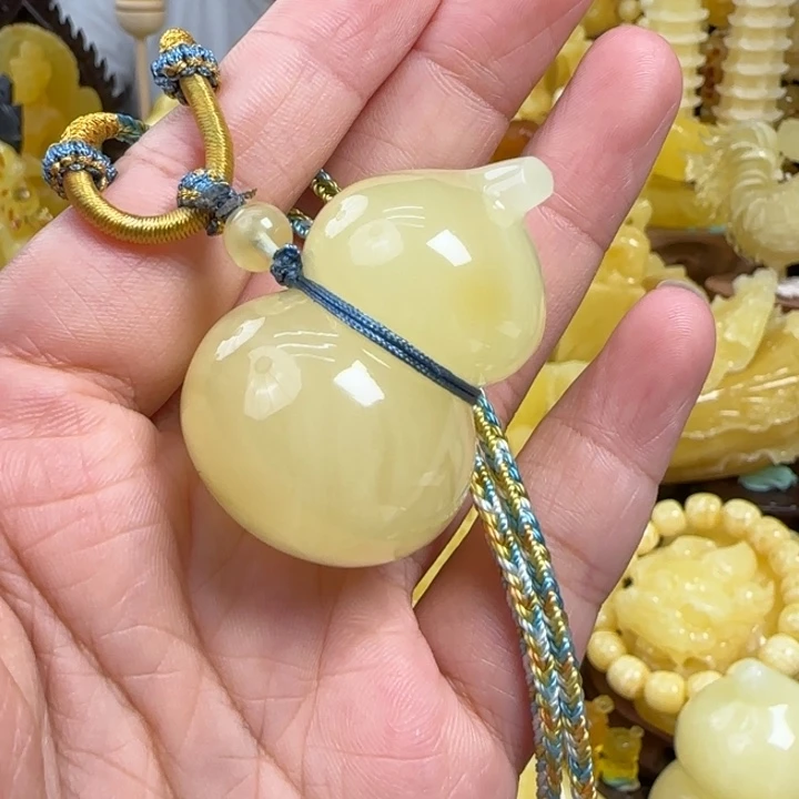 未镶嵌蜜蜡珠宝奇石