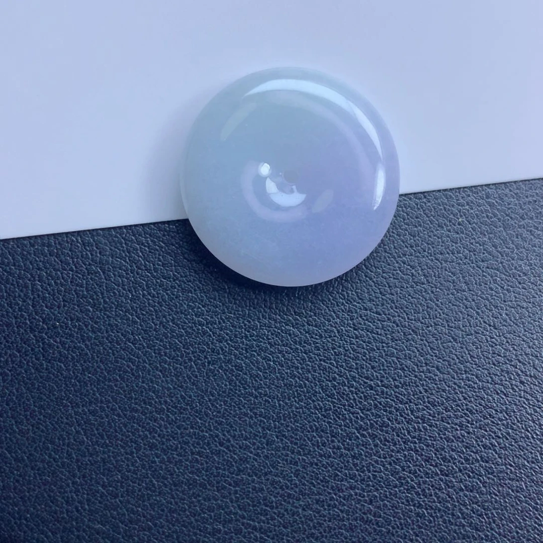 翡翠颈饰未镶嵌平安扣