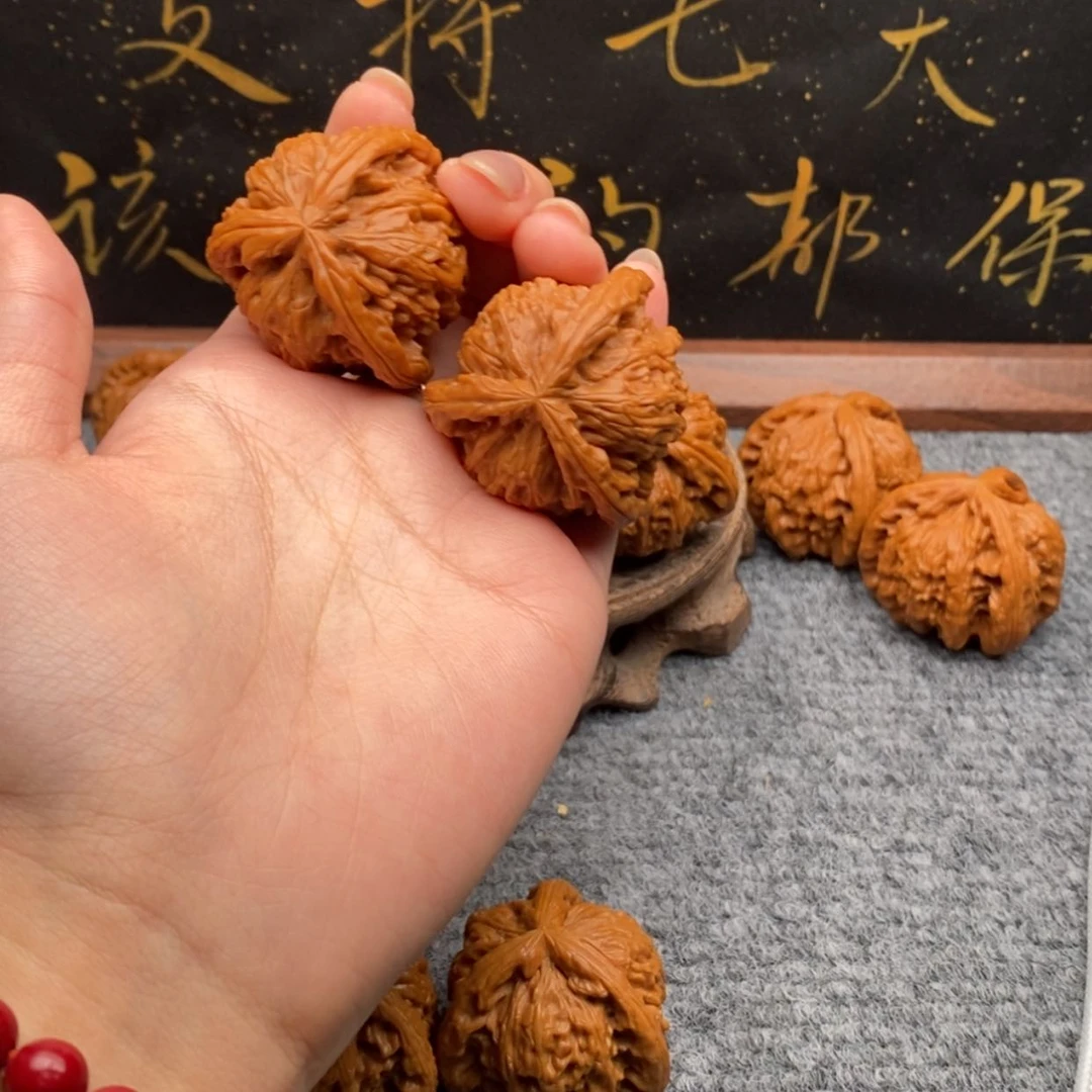 【闪购商品】吊坠文玩核桃王***音