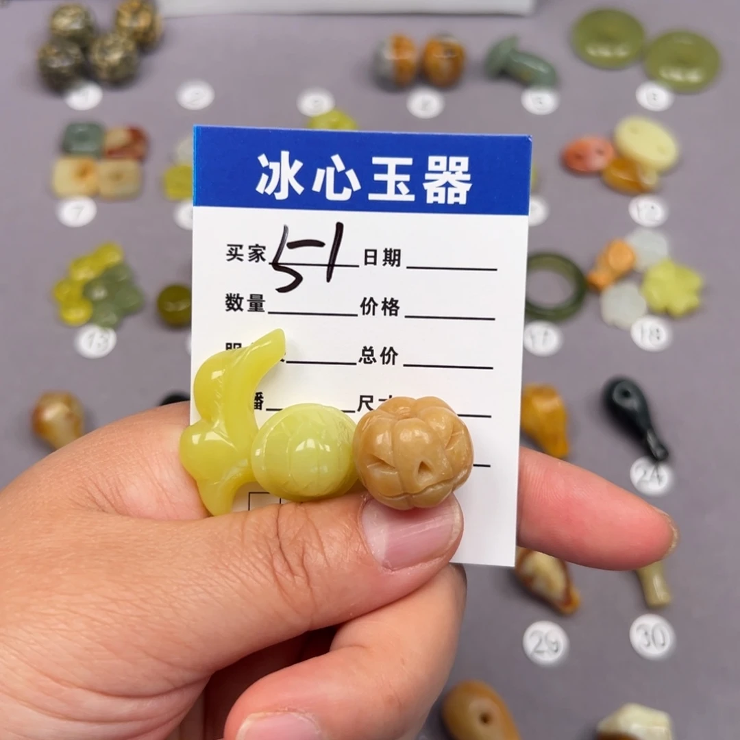 蛇纹石玉未镶嵌颈饰长*花微瑕不退不换