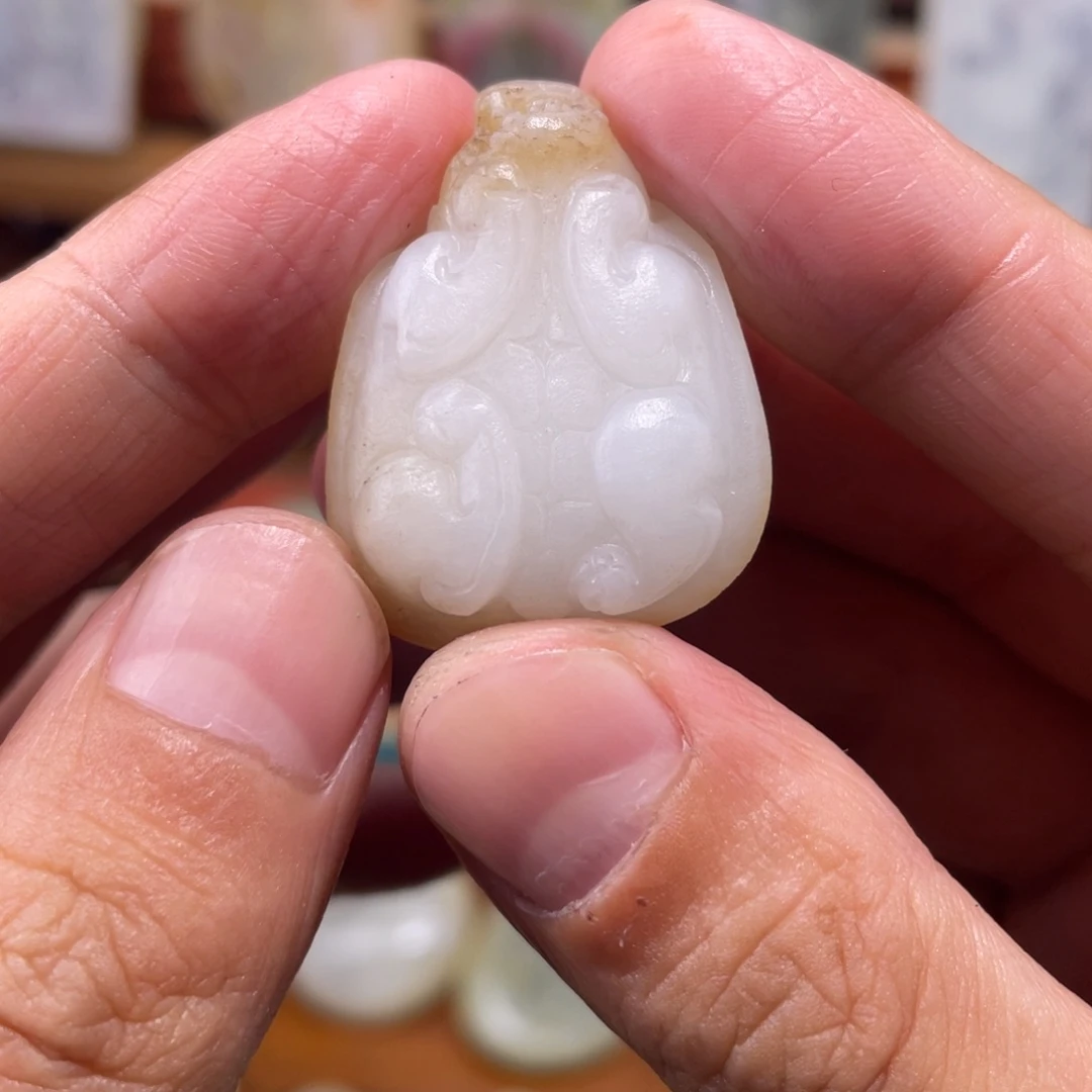 哈***玩定制和田玉未镶嵌1