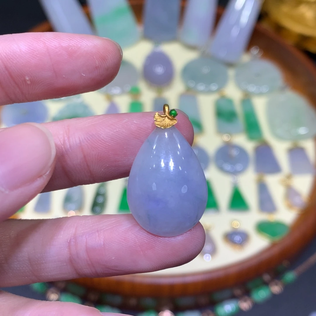 翡翠吊坠(不含链)18K金镶嵌