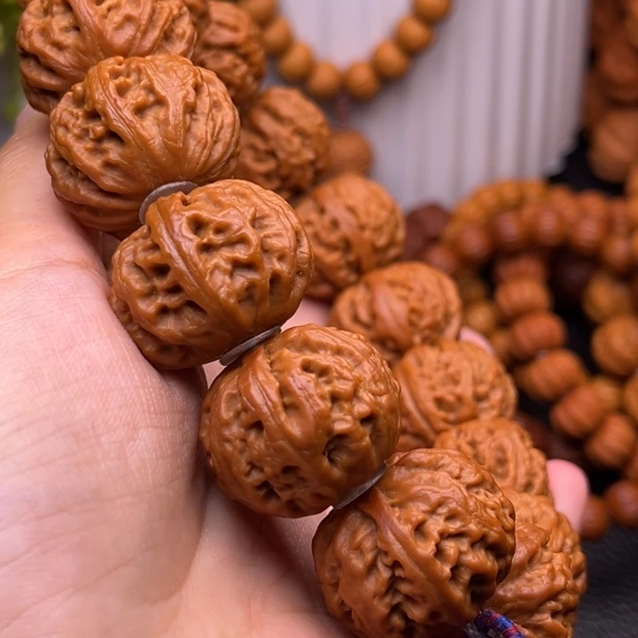 猴头核桃吊坠秋子