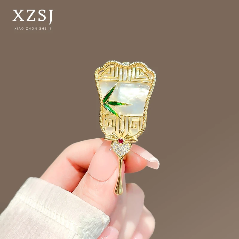 铜锆石胸针 中国风高档精致芭蕉扇胸花高档个性百搭别针轻奢配饰