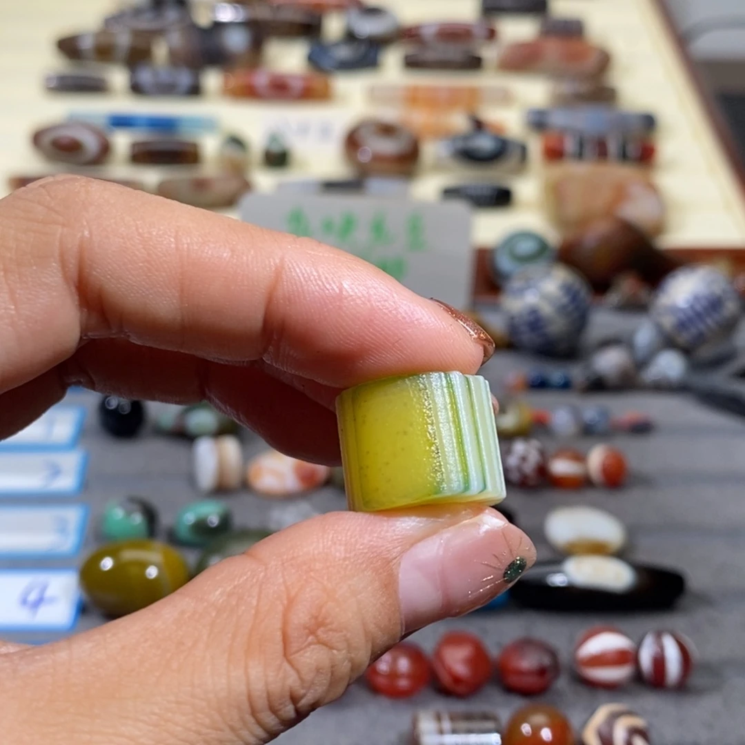 左***叶玛瑙/玉髓合金颈饰